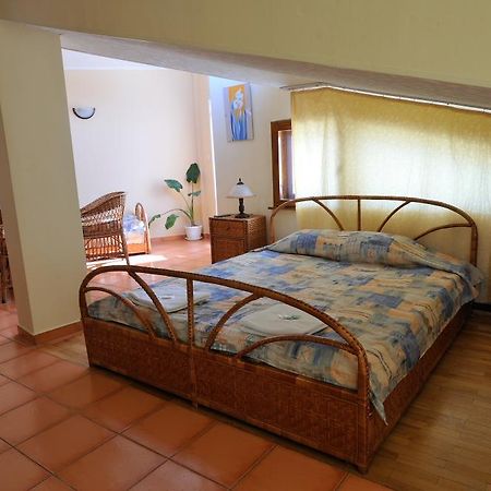 Family Hotel Prolet Shumen Exterior foto